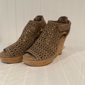 Marc Fisher Beige Suede Sandals